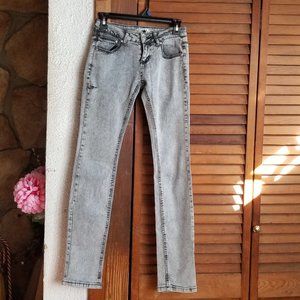 Low rise light wash size 3 jeans